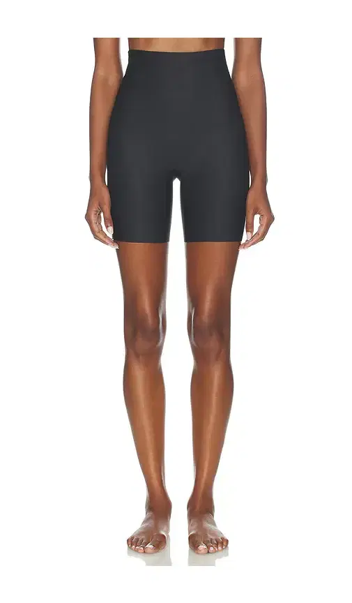 SKIMS Body Cs Mid Rise Short