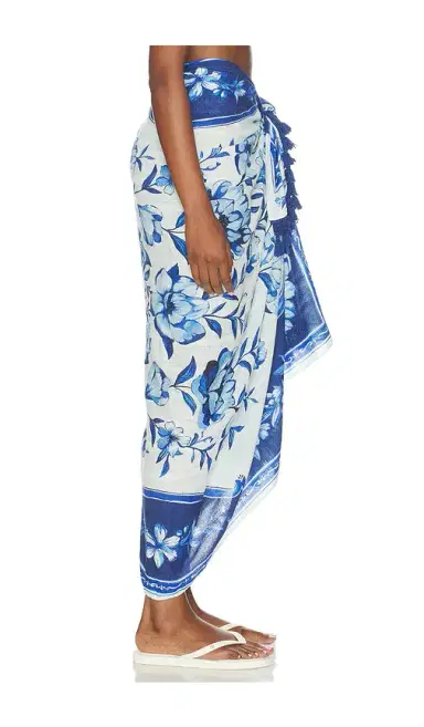 Farm Rio Porcelain Garden Sarong | Thumbnail 2