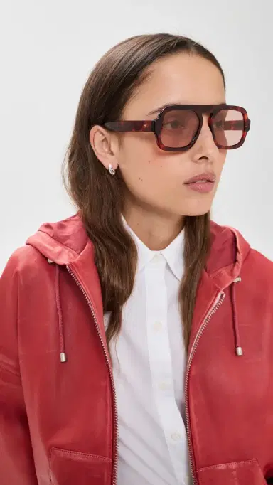 Elisa Johnson Jane Sunglasses Dark Red Tortoise Maroon Lens One Size | Thumbnail 3 Elisa Johnson Jane Sunglasses Dark Red Tortoise Maroon Lens One Size | Thumbnail 3
