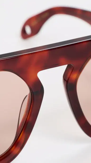 Elisa Johnson Jane Sunglasses Dark Red Tortoise Maroon Lens One Size | Thumbnail 5 Elisa Johnson Jane Sunglasses Dark Red Tortoise Maroon Lens One Size | Thumbnail 5