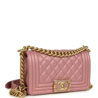 Chanel Chanel Small Boy Bag Pink Iridescent Lambskin Antique Gold Hardware | Thumbnail 2 Chanel Chanel Small Boy Bag Pink Iridescent Lambskin Antique Gold Hardware | Thumbnail 2