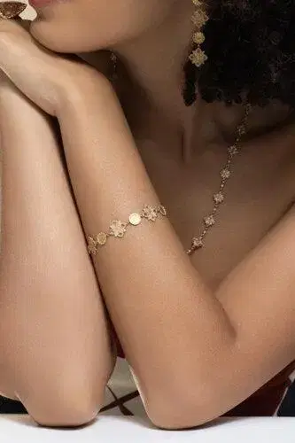 Coomi Diamond Trinetra Bracelet | Thumbnail 3