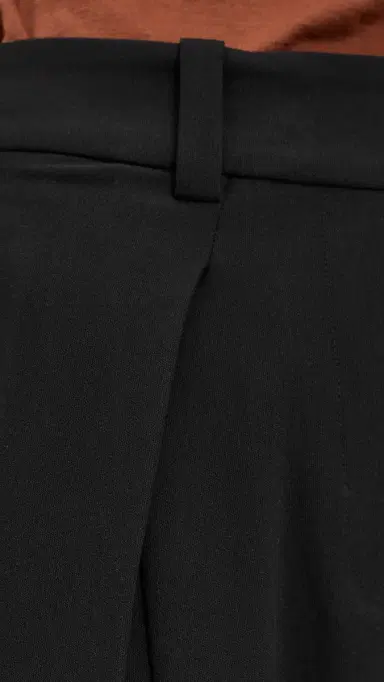 Favorite Daughter Pleats For Days Petite Pants Black 6 | Thumbnail 6