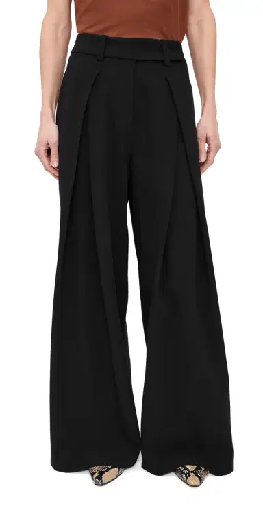 Favorite Daughter Pleats For Days Petite Pants Black 6 | Thumbnail 1