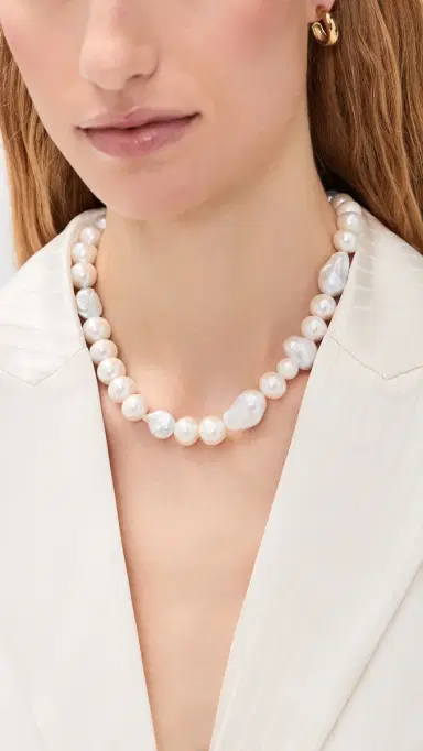 SHASHI Chantily Necklace Pearl One Size | Thumbnail 3 SHASHI Chantily Necklace Pearl One Size | Thumbnail 3
