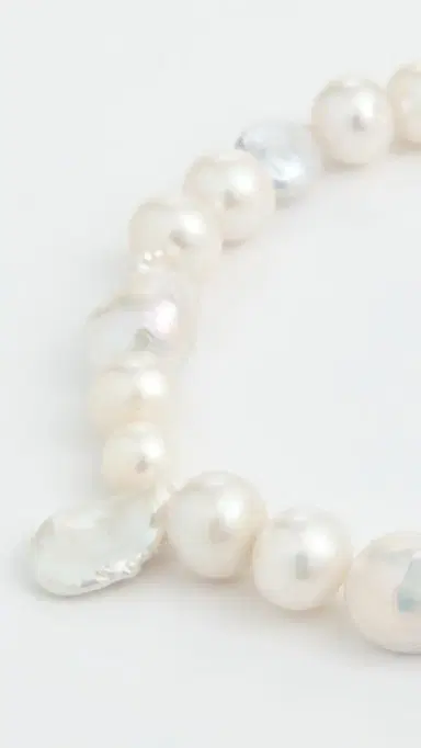 SHASHI Chantily Necklace Pearl One Size | Thumbnail 4 SHASHI Chantily Necklace Pearl One Size | Thumbnail 4