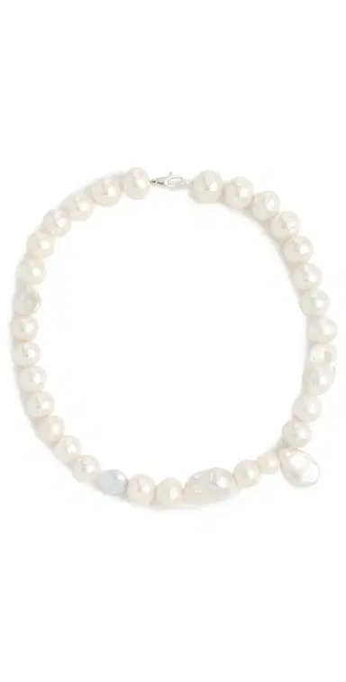 SHASHI Chantily Necklace Pearl One Size | Thumbnail 1 SHASHI Chantily Necklace Pearl One Size | Thumbnail 1