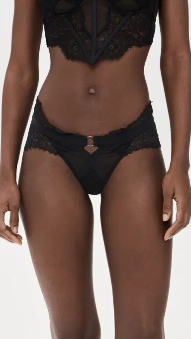Thistle and Spire Minna Thong Black | Thumbnail 2