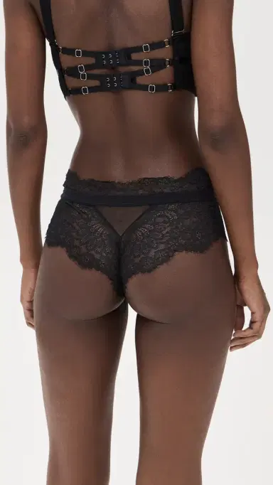 Thistle and Spire Minna Thong Black | Thumbnail 3