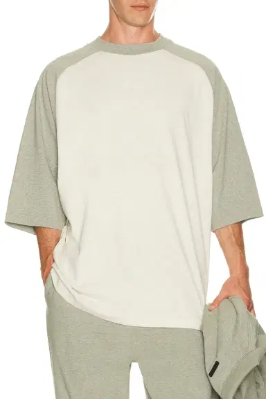 Fear of God Essentials Signature Baseball Tee | Thumbnail 1 Fear of God Essentials Signature Baseball Tee | Thumbnail 1