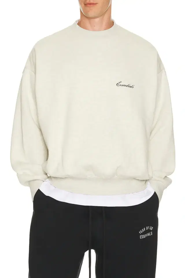 Fear of God ESSENTIALS Classic Crewneck Sweatshirt