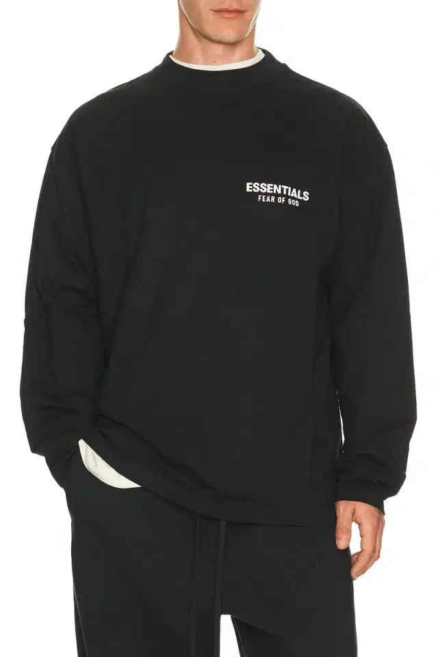 Classic Fit Long Sleeve T-Shirt