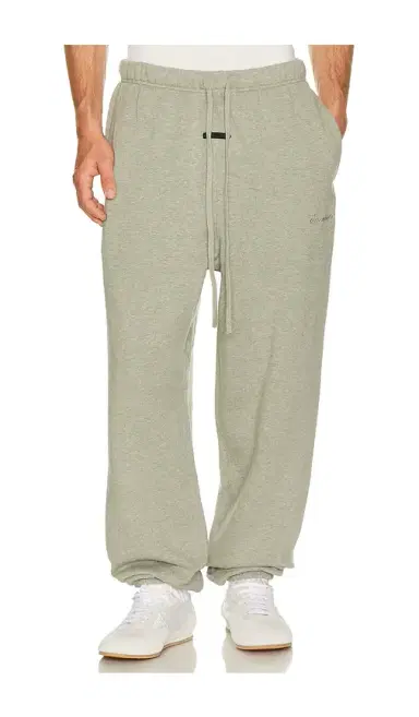 Fear of God Essentials Signature Classic Sweatpant | Thumbnail 7 Fear of God Essentials Signature Classic Sweatpant | Thumbnail 7