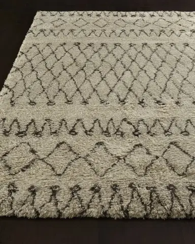 Safavieh Della Rocca Hand-Tufted Rug | Thumbnail 1 Safavieh Della Rocca Hand-Tufted Rug | Thumbnail 1