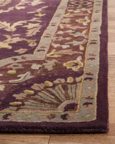 Safavieh Burgundy Oaks Hand Tufted Rug | Thumbnail 2