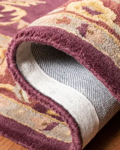 Safavieh Burgundy Oaks Hand Tufted Rug | Thumbnail 3