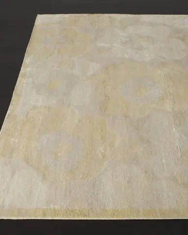 Safavieh Fabiola Floral Rug | Thumbnail 1