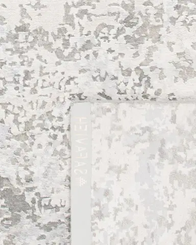 Safavieh Swann Hand-Knotted Rug | Thumbnail 3