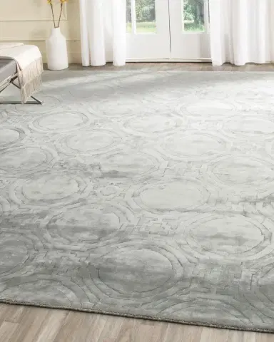 Safavieh Magee Hand-Loomed Rug | Thumbnail 2