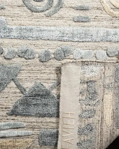 Safavieh Nicholas Loom-Knotted Rug | Thumbnail 4
