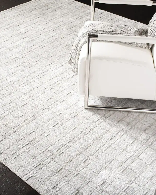 Safavieh White Rock Hand-Loomed Rug