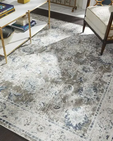 Safavieh Karla Loom-Knotted Rug | Thumbnail 3
