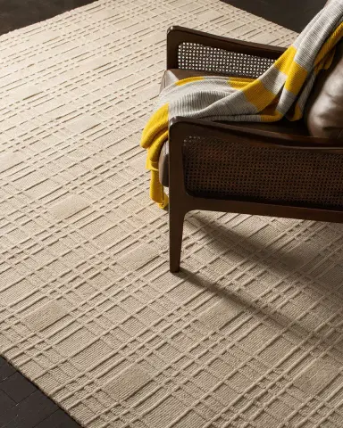 Safavieh Esters Hand-Knotted Rug, 4 ' x 6 ' | Thumbnail 1
