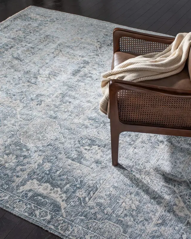 Safavieh Fanwsley Hand-Knotted Rug