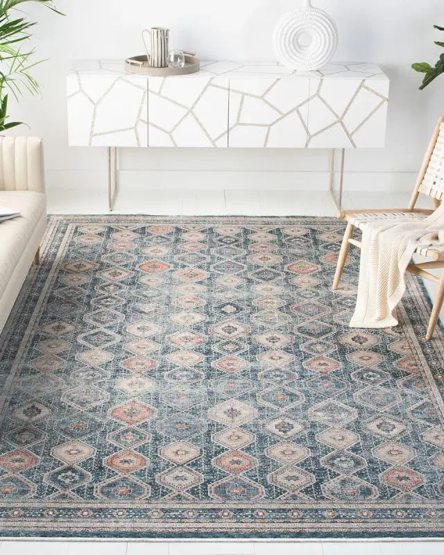 Safavieh Holly Power-Loomed Rug