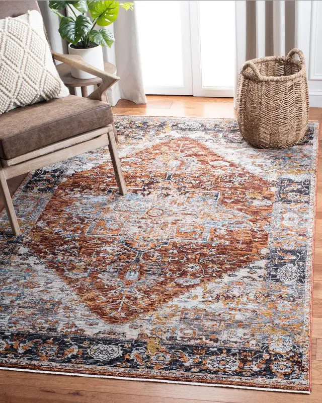 Safavieh Christabel Power-Loomed Rug