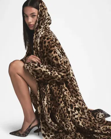 SKIMS Silk Cape Robe | Thumbnail 3