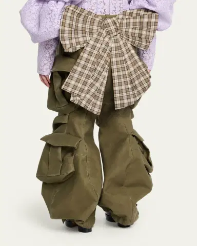 Marc Jacobs Runway Bow Back Wide-Leg Cargo Pants | Thumbnail 7 Marc Jacobs Runway Bow Back Wide-Leg Cargo Pants | Thumbnail 7