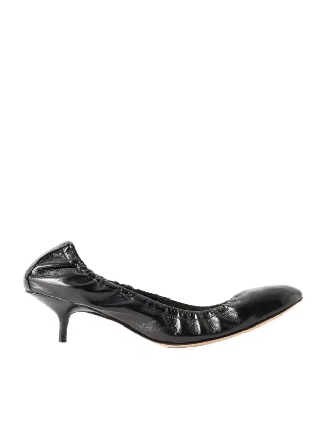 Low Pucker pumps in leather