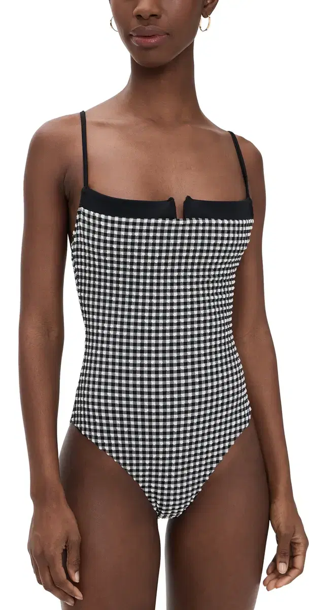Melanie One Piece Black/White
