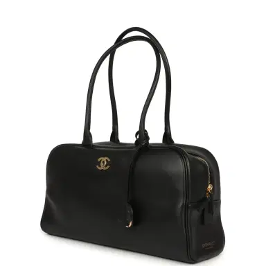 Chanel Chanel Large "Perfect Bowling" Bag Black Calfskin Gold Hardware | Thumbnail 3 Chanel Chanel Large "Perfect Bowling" Bag Black Calfskin Gold Hardware | Thumbnail 3