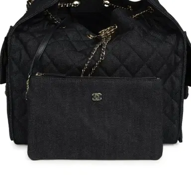 Chanel Chanel Medium 25 Hobo Bag Dark Denim Light Gold Hardware | Thumbnail 8 Chanel Chanel Medium 25 Hobo Bag Dark Denim Light Gold Hardware | Thumbnail 8