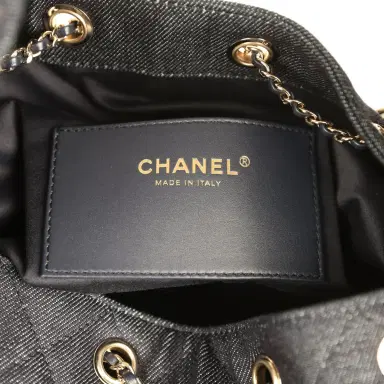 Chanel Chanel Medium 25 Hobo Bag Dark Denim Light Gold Hardware | Thumbnail 10 Chanel Chanel Medium 25 Hobo Bag Dark Denim Light Gold Hardware | Thumbnail 10