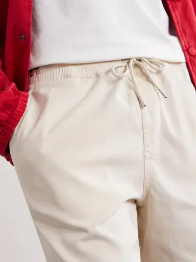 NN07 Gregor Straight-Leg TENCEL™ Lyocell and LENZING™ ECOVERO™-Blend Twill Drawstring Shorts - Men | Thumbnail 5 NN07 Gregor Straight-Leg TENCEL™ Lyocell and LENZING™ ECOVERO™-Blend Twill Drawstring Shorts - Men | Thumbnail 5