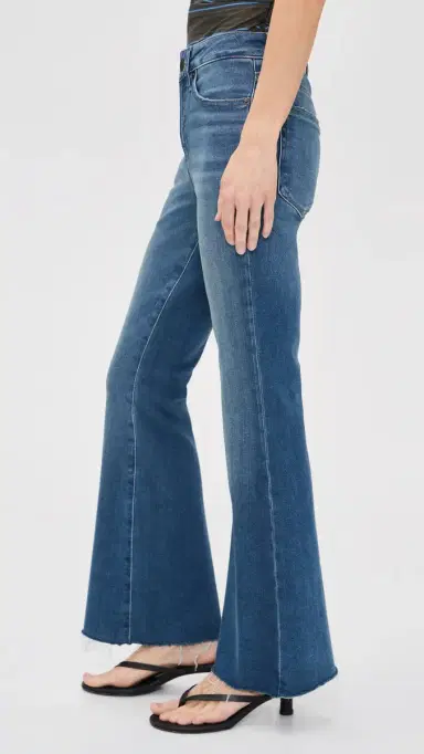 GOOD AMERICAN Good Petite Flare Jeans | Thumbnail 4 GOOD AMERICAN Good Petite Flare Jeans | Thumbnail 4