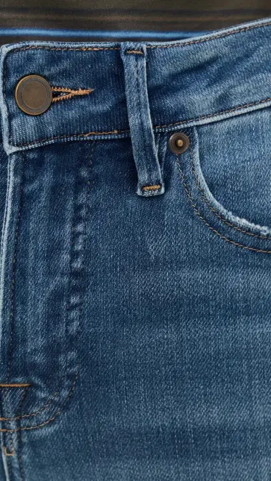 GOOD AMERICAN Good Petite Flare Jeans | Thumbnail 6 GOOD AMERICAN Good Petite Flare Jeans | Thumbnail 6
