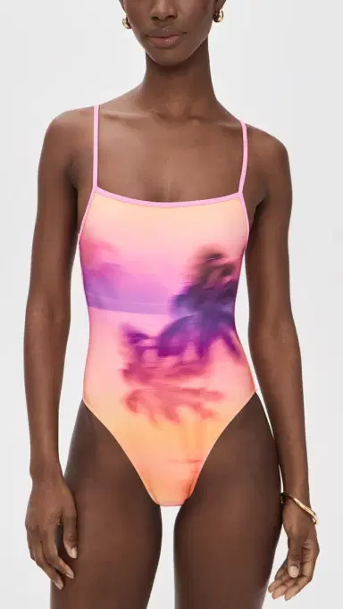 LSpace Holly Classic One Piece Island Hopper S | Thumbnail 2