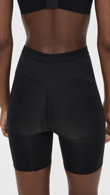 Spanx SPANXsculpt GoFigure Mid Thigh Shorts Very Black M | Thumbnail 3 Spanx SPANXsculpt GoFigure Mid Thigh Shorts Very Black M | Thumbnail 3