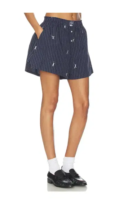 Lacoste Oversize Fit Jacquard Shorts | Thumbnail 2 Lacoste Oversize Fit Jacquard Shorts | Thumbnail 2