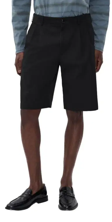 Our Legacy Pleated Shorts 11 Studio Black Micro Canvas | Thumbnail 1