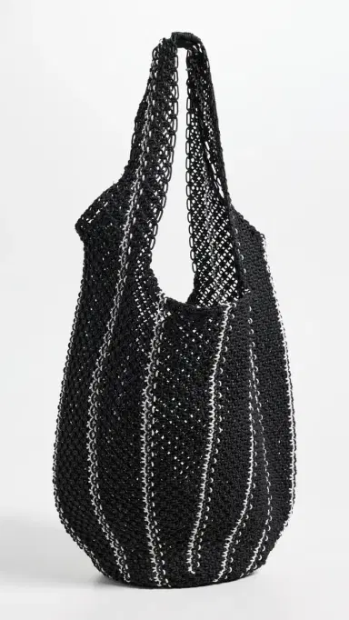 Madewell The Curved Crochet Shoulder Bag | Thumbnail 4
