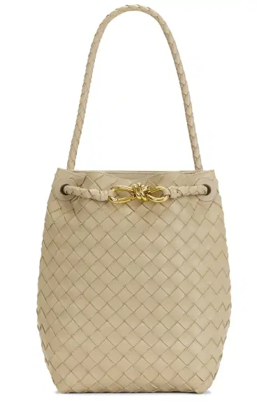 Bottega Veneta Small Andiamo Bucket Bag | Thumbnail 3
