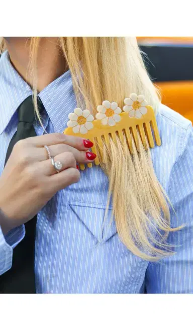 Solar Eclipse Hand-painted Vintage Daisy Detangling Wide Tooth Hair Comb | Thumbnail 2 Solar Eclipse Hand-painted Vintage Daisy Detangling Wide Tooth Hair Comb | Thumbnail 2