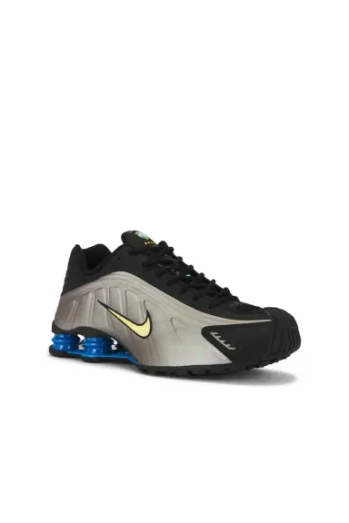 Nike Shox R4 WC World Cup Sneaker | Thumbnail 4 Nike Shox R4 WC World Cup Sneaker | Thumbnail 4
