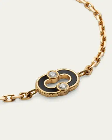 Viltier Magnetic Onyx Bracelet in 18K Yellow Gold and Diamonds | Thumbnail 3
