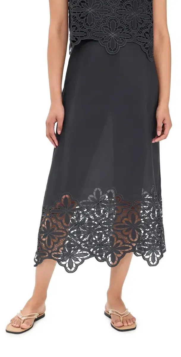 Pia Pinwheel Eyelet Skirt Lead